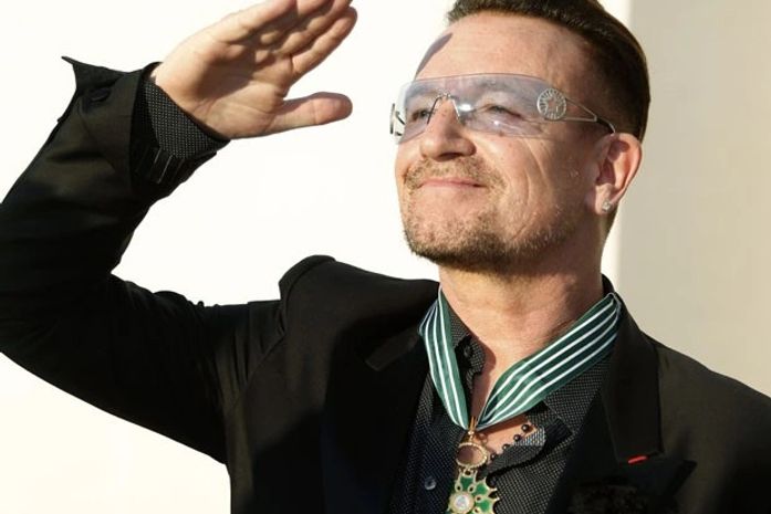 Bono ganha principal condecoração cultural da França