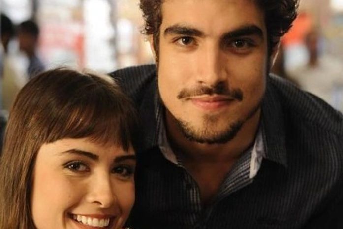Caio Castro teria passado a noite no hotel de seu par romântico em 'Amor'