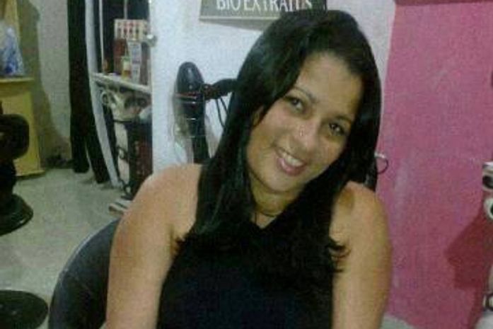 Cabeleireira baleada pelo namorado em Joaquim Gomes não resiste e morre no HGE