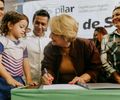 Prefeita Fátima Rezende entrega creche reformada e assina seis ordens de serviço para “reformaço” nas escolas de Pilar