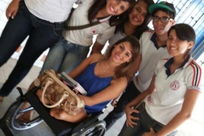 Deputada visita escola no Santa Lúcia e constata problemas de acessibilidade