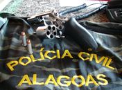 Arma apreendida com menores