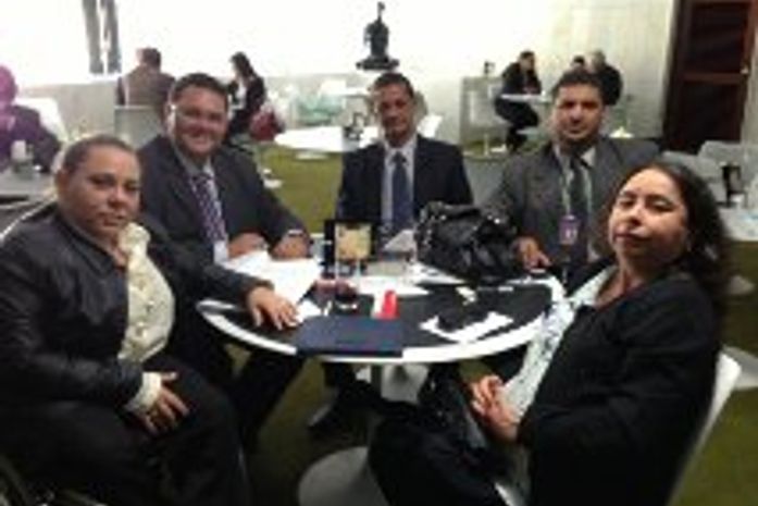 Rosinha da Adefal com o prefeito de Satuba.