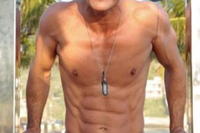 ‘Amor à Vida’: Carlos Machado será milionário que se envolve com Valdirene