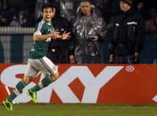 Valdivia sofreu faltas e fez um gol na vitória alviverde