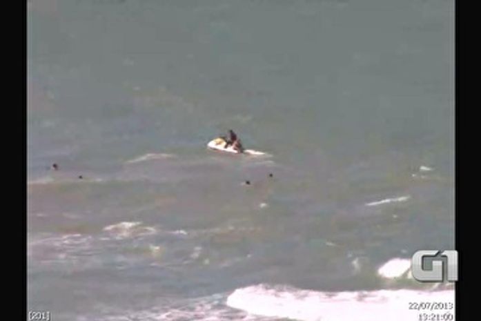 Turista de 18 anos atacada por tubarão morre em hospital do Recife