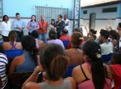 MP e Prefeitura assinam termo de ajustamento para famílias desabrigadas desocuparem escola