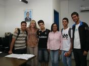 Secretária Josicleide recebe grupo que viaja a Londres