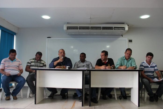 Coletiva reuniu representantes de quatro entidades da polícia militar