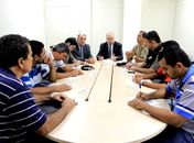 Taxistas se reúnem com governo