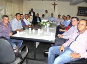 Uveal reúne vereadores em Palmeira para definir encontro regional