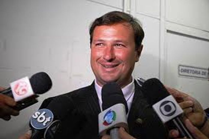 Deputado Dudu Holanda.