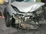 Colisão entre carro e caminhão deixa um morto na rodovia BR-423