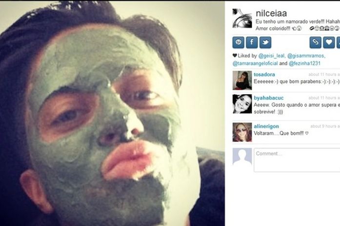 Voltaram? Ex de Thammy posta foto da atriz e diz: 'Tenho um namorado verde'