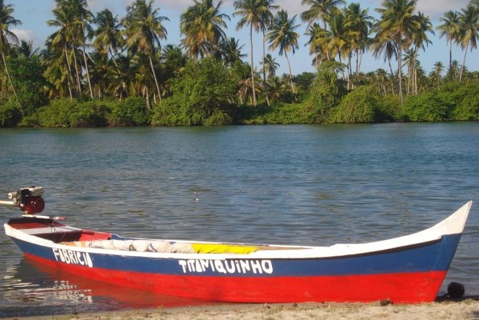 Corpo em estado de putrefação é encontrado às margens de lagoa