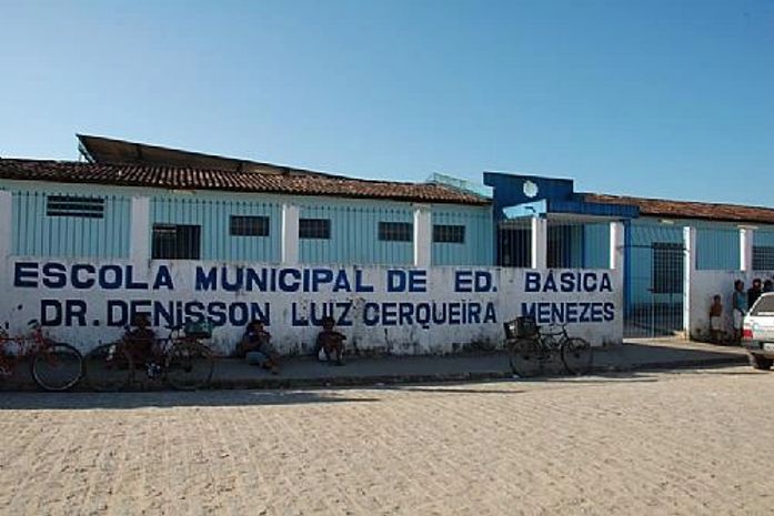 A Escola Denisson Menezes recebe nesta quinta o projeto Amigo do Aluno