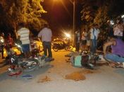 Colisão entre motos deixa duas pessoas gravemente feridas