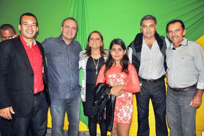 Presidente do Senado, Renan foi recebido por lideranças políticas em Água Branca