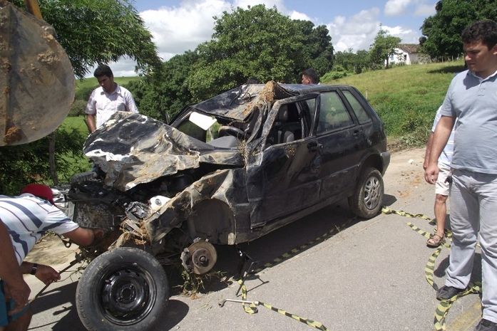 Acidente com Uno deixou um morto e três feridos