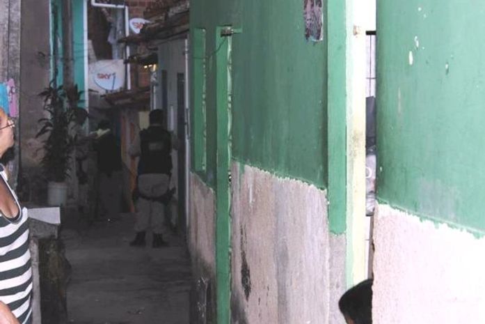 Polícia esteve no local do crime