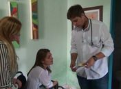 Deputada doa equipamentos para abertura de posto de saúde em Ipioca