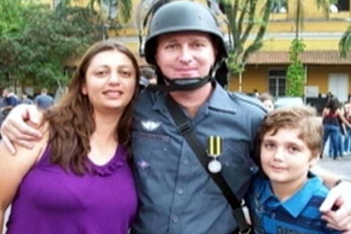 Casal de PMs, filho e mais duas pessoas foram mortas dentro de casa