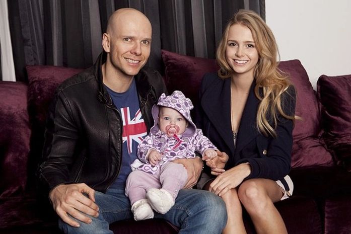 Fernando Scherer posa com as duas filhas: 'Sou muito realizado'