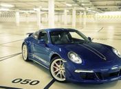 Porsche cria versão do 911 Carrera S para celebrar 5 milhões de fãs no Facebook