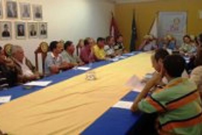 Reunião para a demarcação de terras