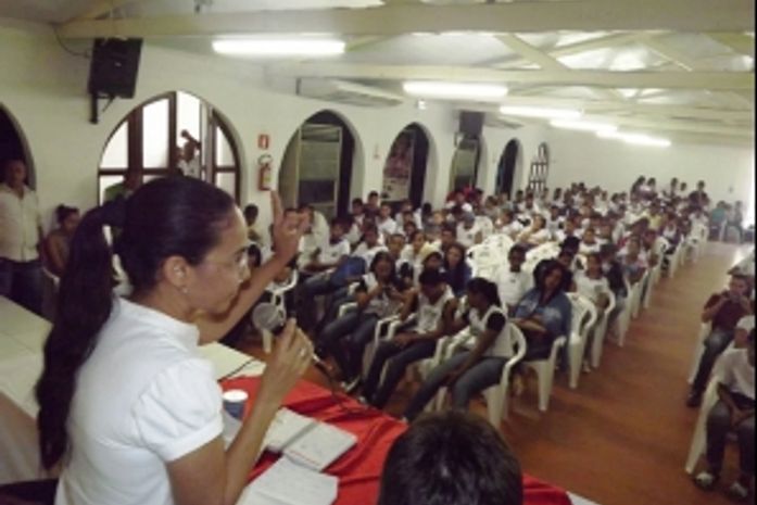 Heloisa anuncia sua candidatura ao senado em Penedo,