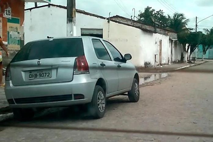Carro usado pela quadrilha