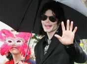 Músicas inéditas de Michael Jackson podem ser lançadas por produtor