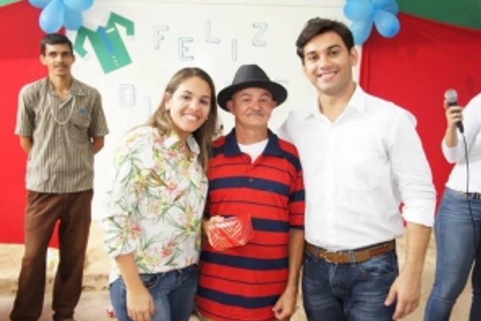Alegria e emoção marcam comemoração do Dia dos Pais em São José da Lage