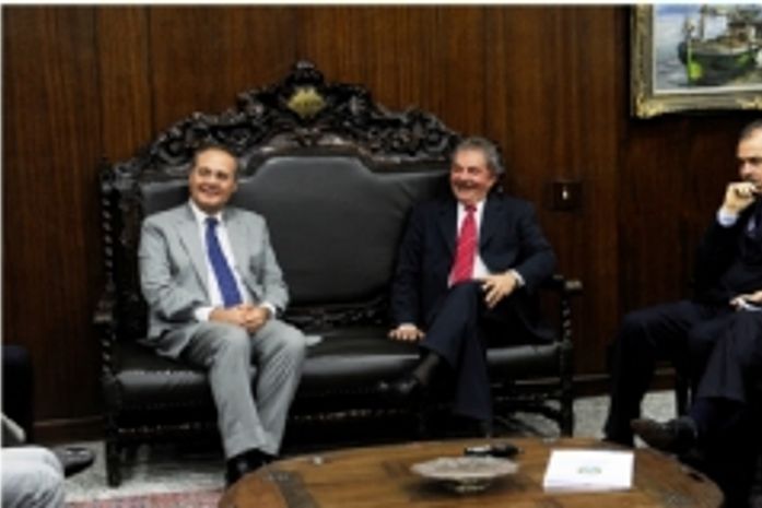 Renan com Lula no Senado