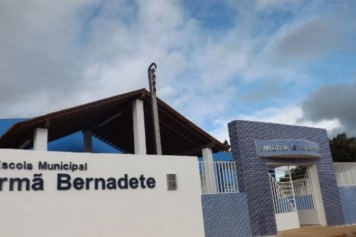 Escolas e creches são revitalizadas em Palmeira dos Índios