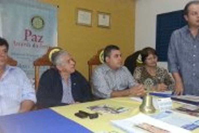 Ricardo Vitório falando na reunião