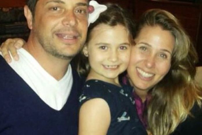 Andréia Sorvetão posa em família 'Nossa bebessauro está crecendo'