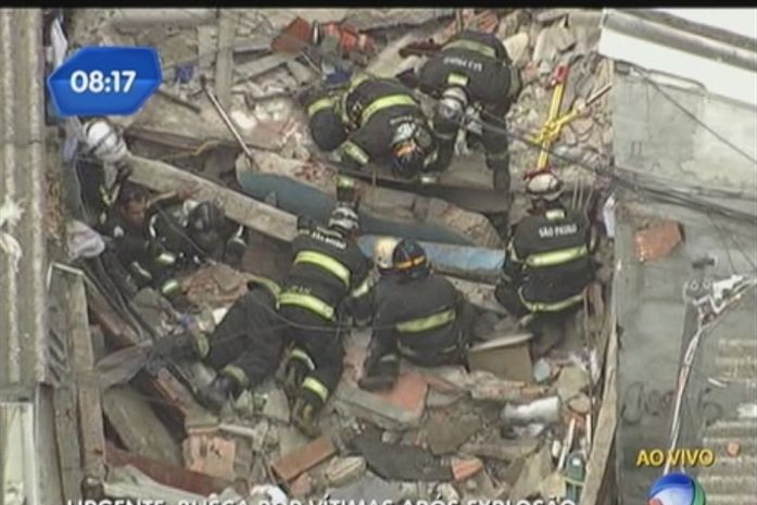 Explosão de gás deixa ao menos duas pessoa soterrada na zona norte de SP