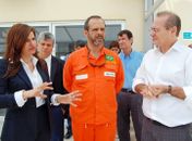 Rosiana Beltrão explica a Renan sobre linha de montagem no porto de Maceió