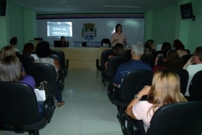 Saúde Municipal capacita profissionais para aperfeiçoamento da triagem neonatal
