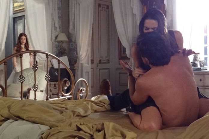 Thales nega fogo ao ver Nicole quando está na cama com Leila: 'Não posso!'