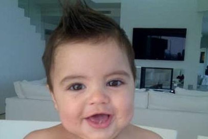 Shakira celebra 7 meses do filho e posta foto no Instagram