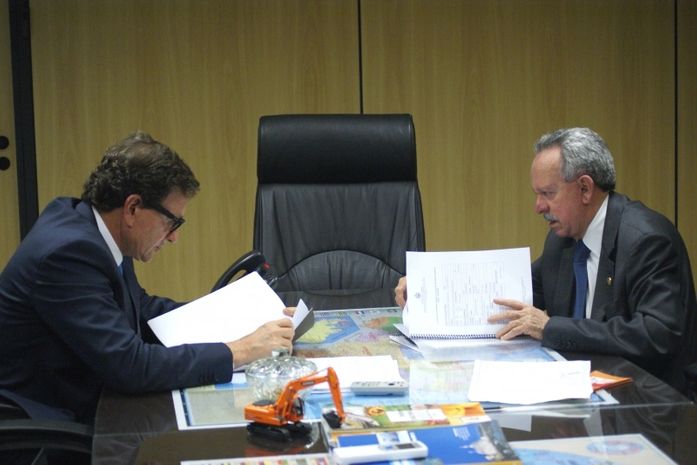 Senador Benedito cuidando para melhorar a pesca de Alagoas