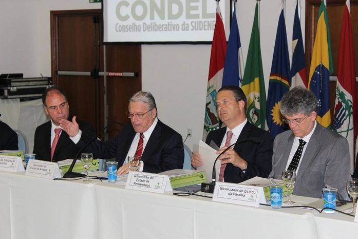 Melhor distribuição e qualidade de água é destaque em encontro de governadores