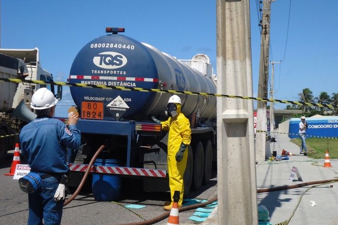 IMA participa de simulação de acidente de transporte de carga perigosa