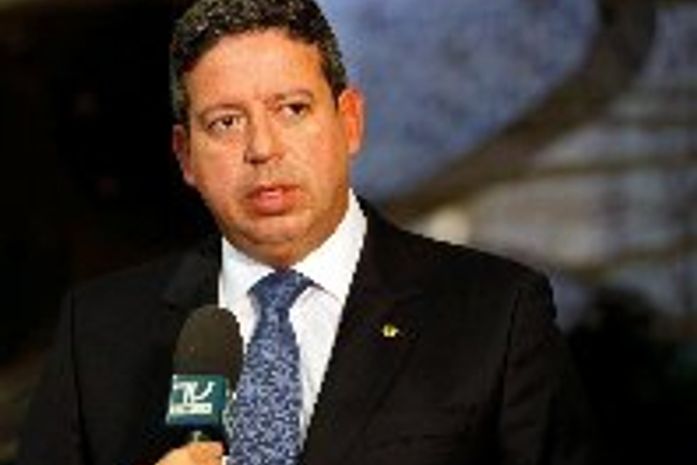 Arthur Lira defende incentivos a produtores de cana-de-açúcar e etanol do Nordeste