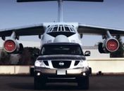 Nissan Patrol puxa avião de 170 toneladas