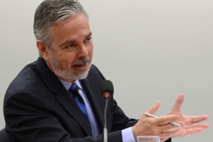Patriota sai e Luiz Alberto Figueiredo assume Ministério das Relações Exteriores