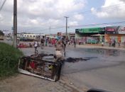 Moradores atearam fogo em pneus 
