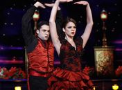 Bruna Marquezine dá  selinho em paso doble  na 'Dança dos Famosos' do Faustão
